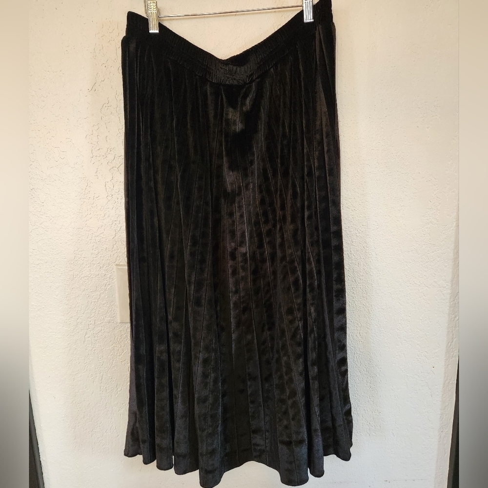 Velvet Black Whimsigoth Midi Pleated Skirt Size 2XL Holiday Winter